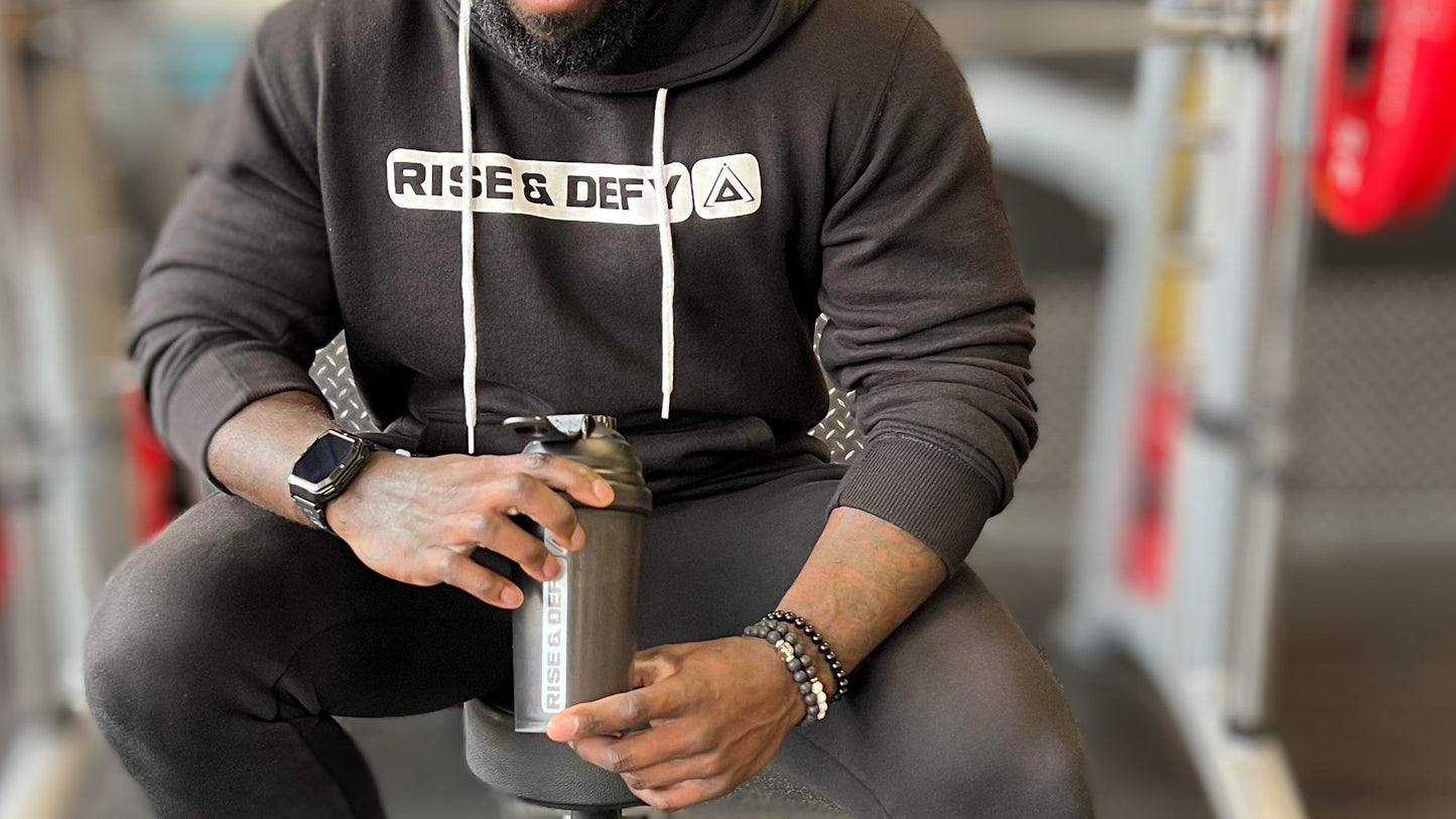 RISE&DEFY: THE SHAKER BOTTLE