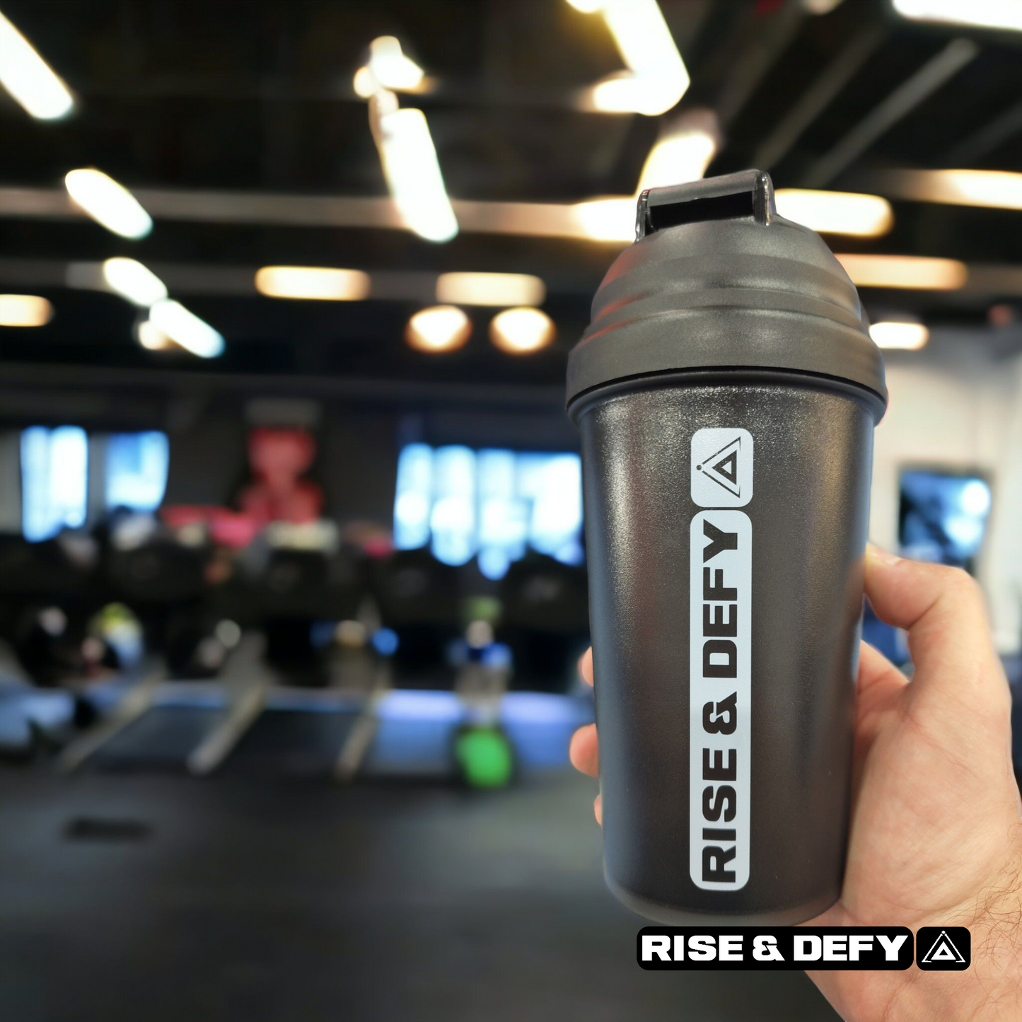 RISE&DEFY: THE SHAKER BOTTLE